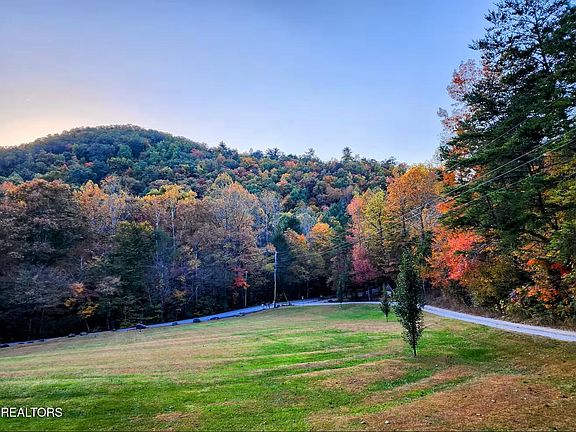 2nd image of 676 Rocky Flats Rd