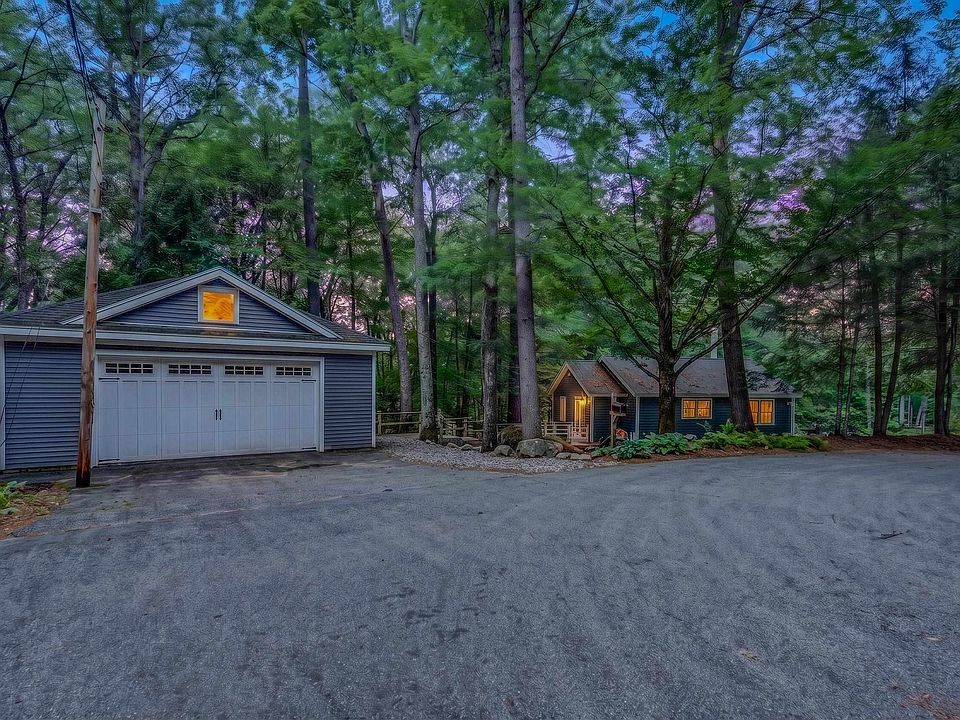1st image of 32 Stoney Brook Road