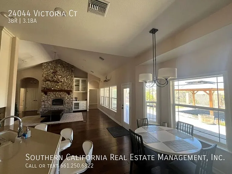 24044 Victoria Ct — Photo 6