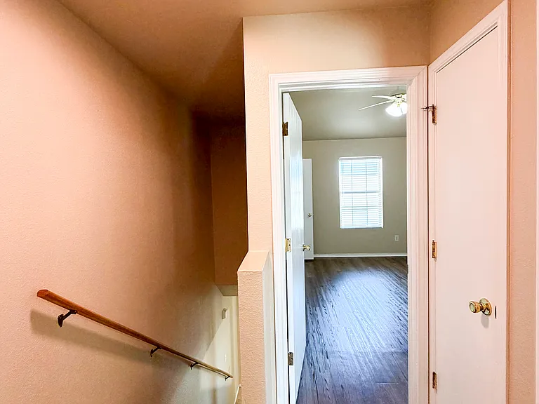 4103 Terri Linn #C — Photo 10