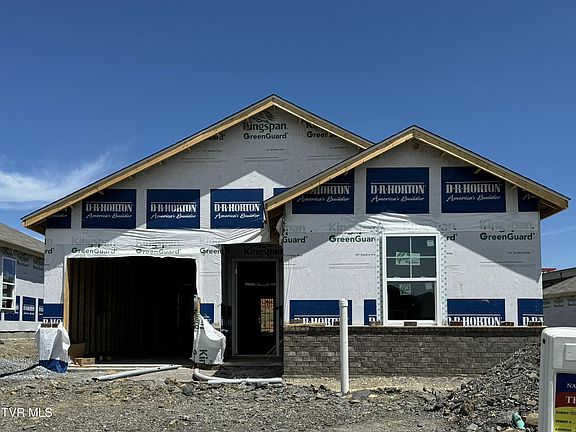 4th image of 105 Crawford Cir