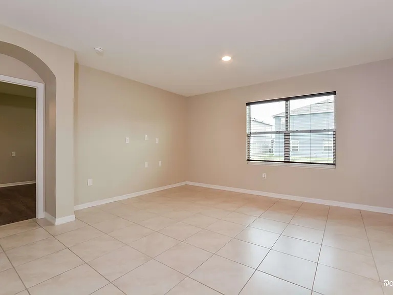 4182 Looking Glass Pl — Photo 4