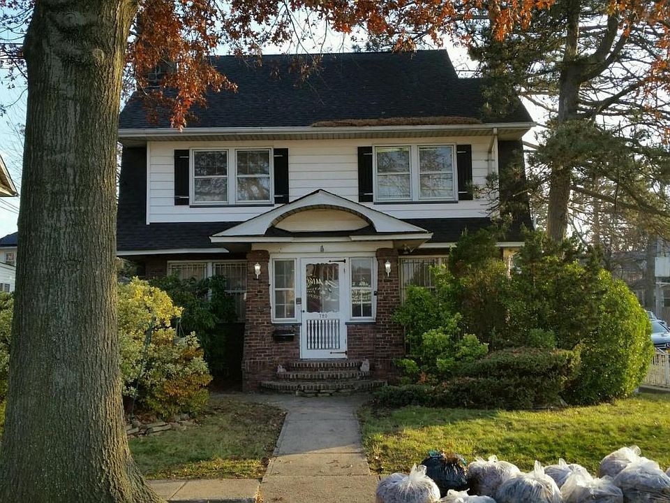 1st image of 720 Forest Ave