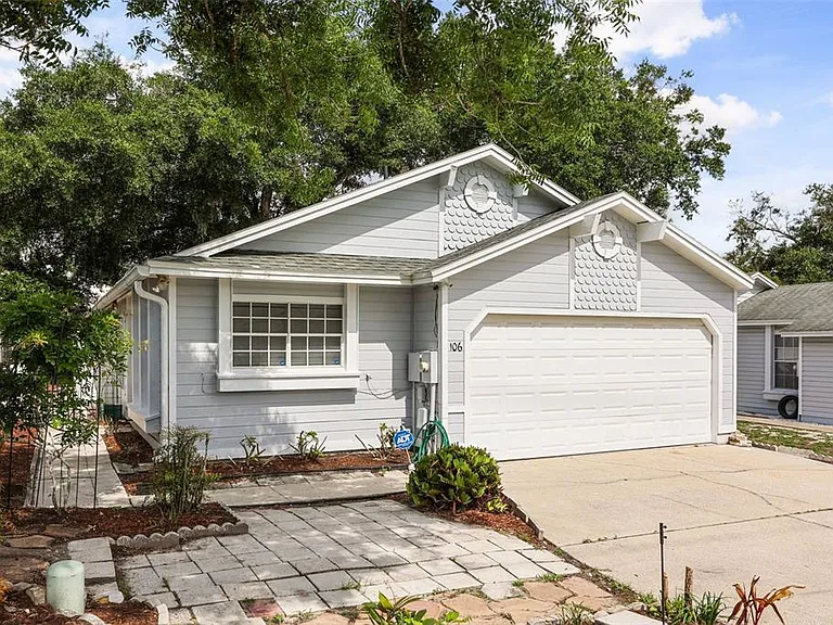 106 Lamplighter Dr — Photo 1