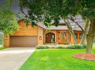 11032 Wisconsin Ave N, Champlin, MN 55316