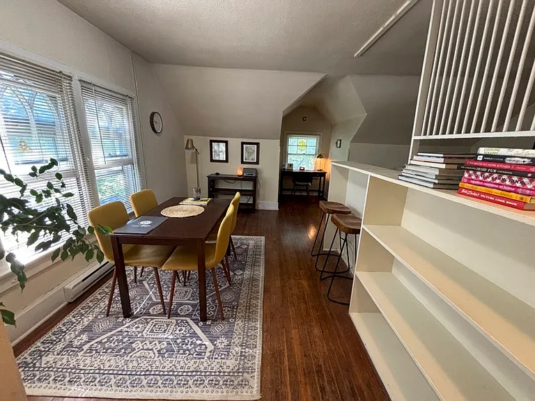 2931 Cottage Grove Ave — Photo 8