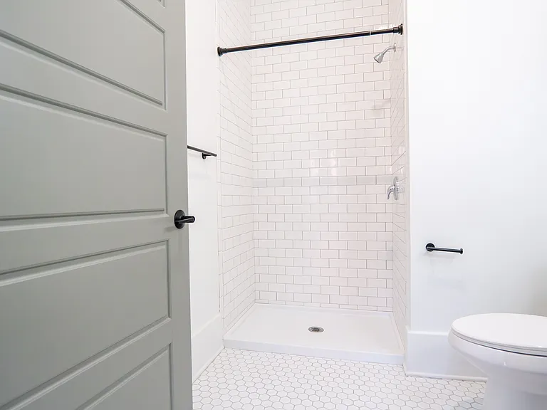 4402 Butler St #101 — Photo 5