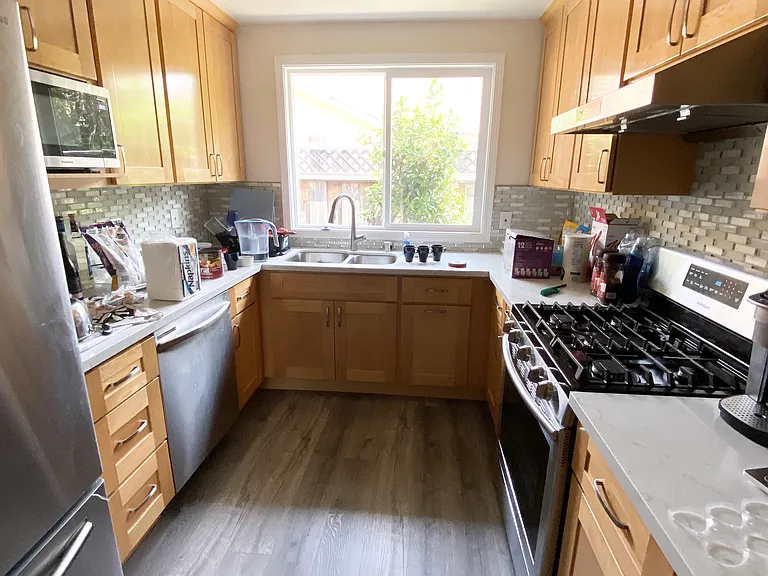 275 Orchard Ave — Photo 12