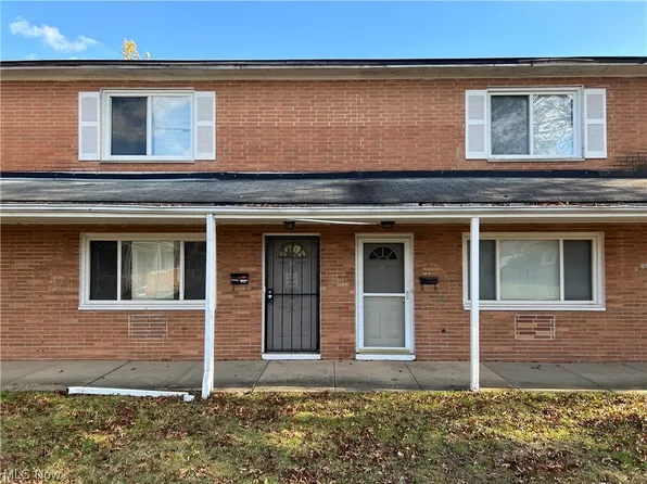 4889 Banbury Ct Unit K-12, Cleveland, OH 44128