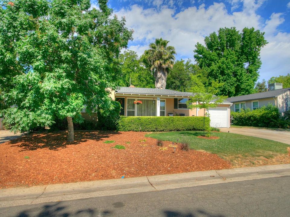 1st image of 2651 Louisiana St