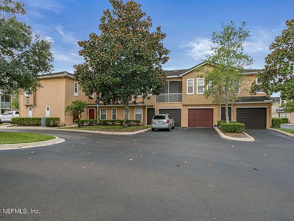 3rd image of 10075 Gate Pkwy N APT 1905