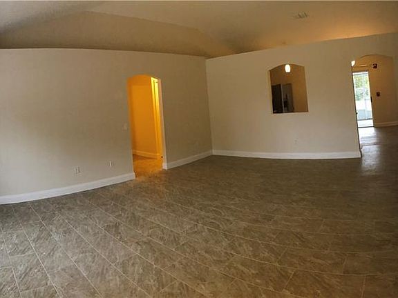 3rd image of 2589 Albury Ave
