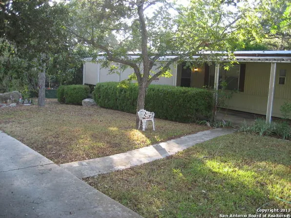 25323 LYNDA SUE DR, San Antonio, TX 78257