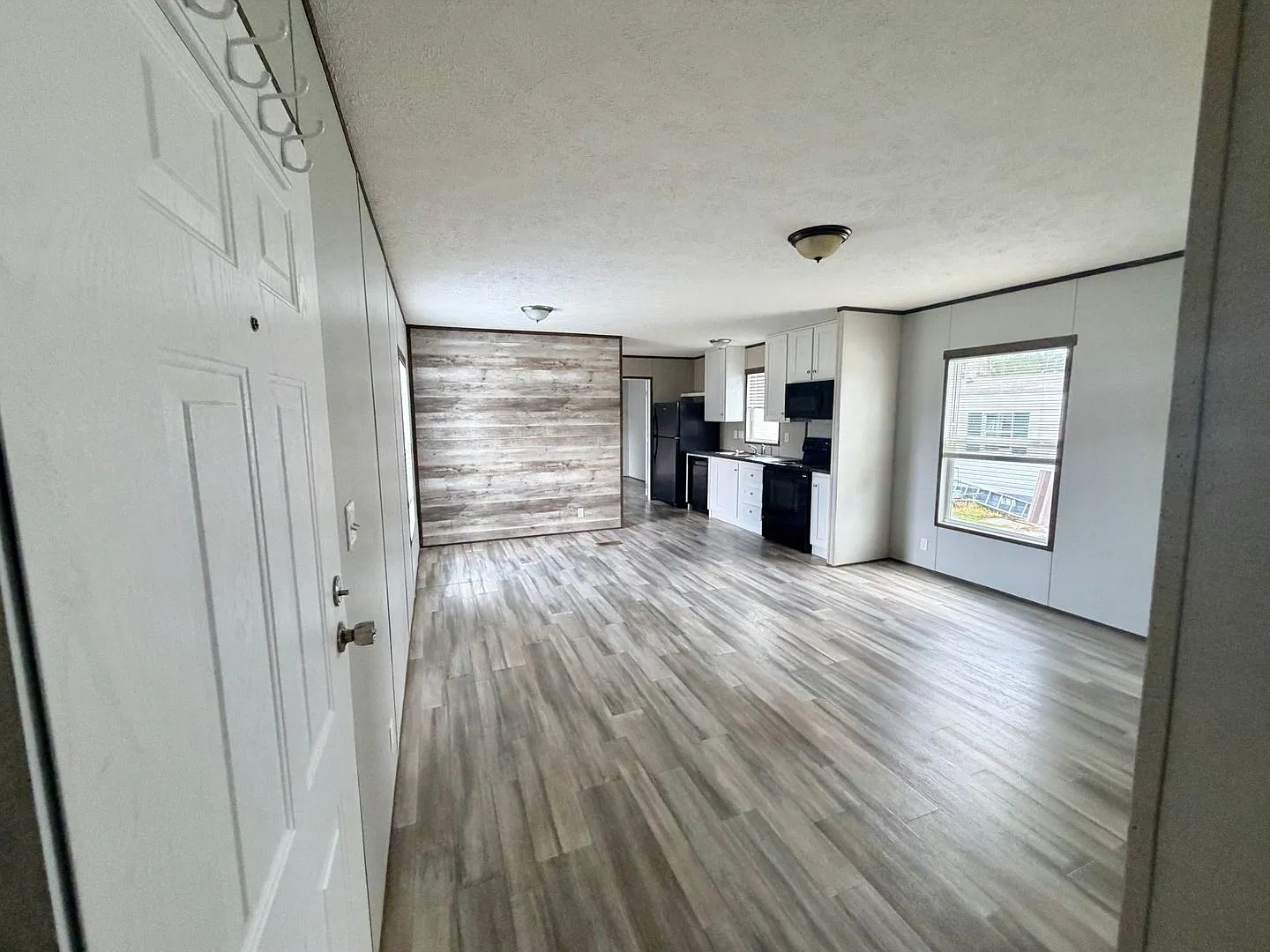 2 bed, 896 sqft, $1,238 — Photo 4
