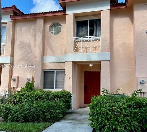 2nd image of 634 NW 208th Dr #415