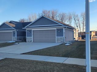 436 Jewel St, Juneau, WI 53039
