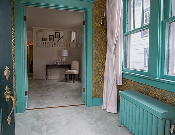 4th image of 669 Parkside Ave