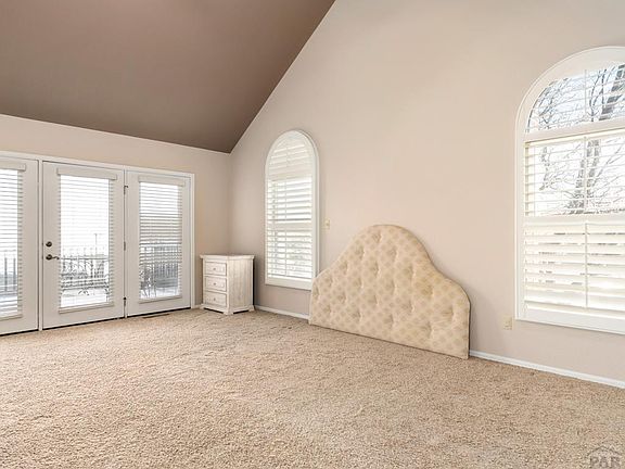 4th image of 4810 Jasmine Ct