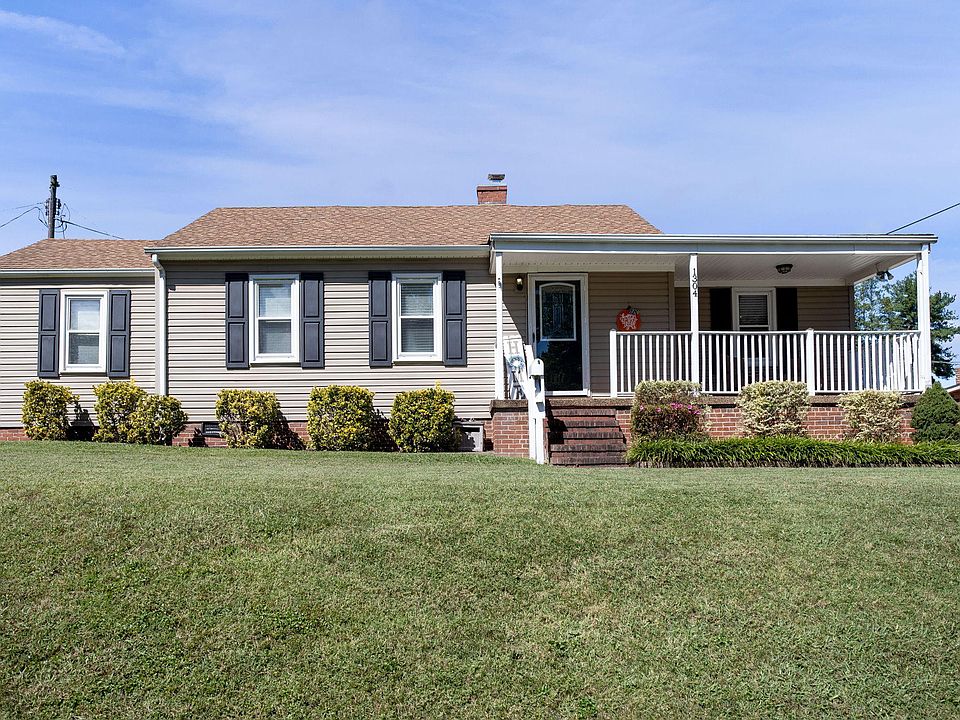 1st image of 1304 Midland Dr