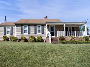 1304 Midland Dr, Kingsport, TN 37664