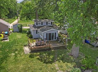 152 Wildwood Beach Rd, Quincy, MI 49082