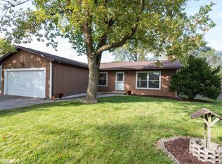 7606 Lucy Dr, Wonder Lake, IL 60097