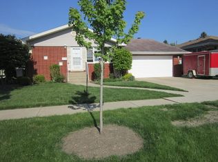 10525 Orchard Ln, Chicago Ridge, IL 60415