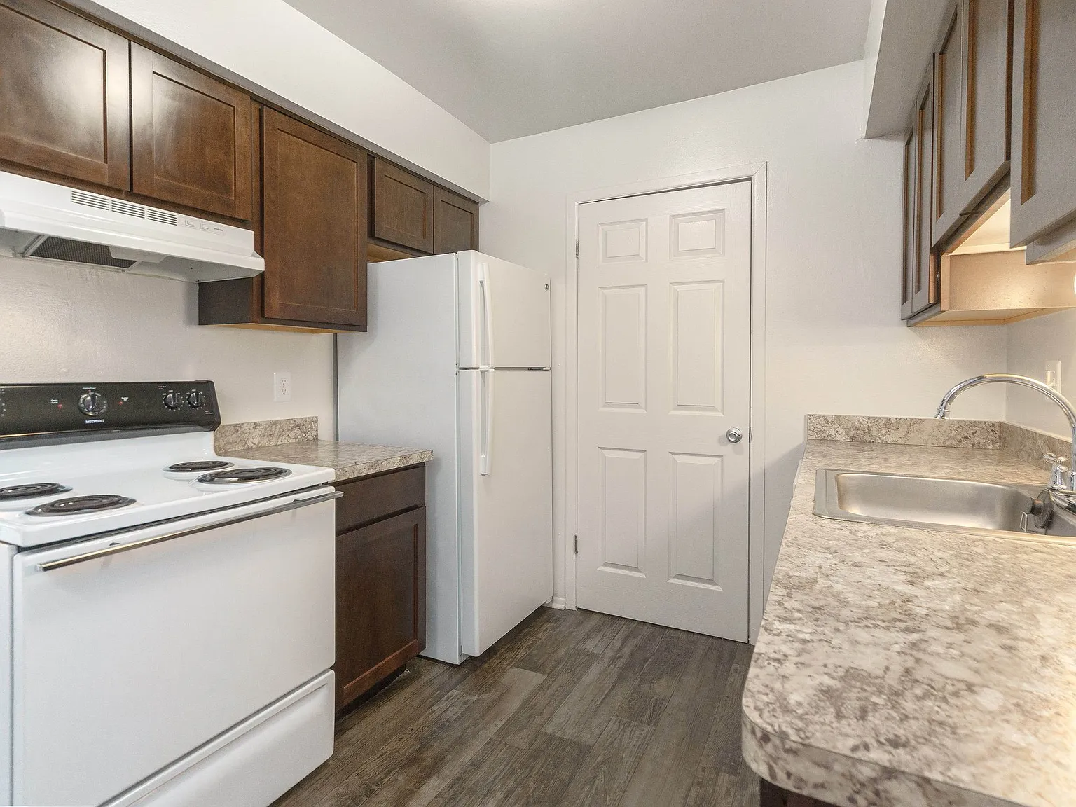 Briarwood Apartments — Photo 4