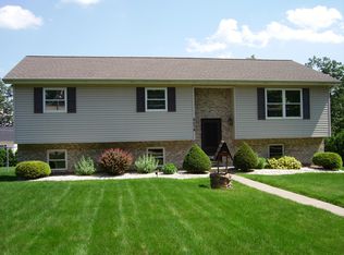 4074 Hollywood Blvd, Hazle Township, PA 18202