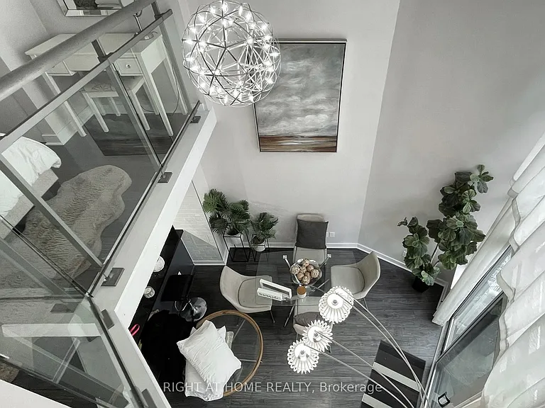 255 Richmond St E #401 — Photo 24