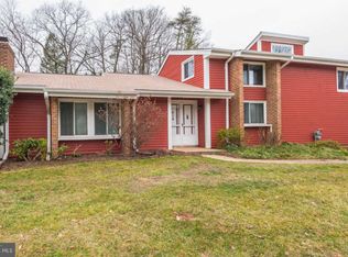 414 Avondale Dr, Sterling, VA 20164