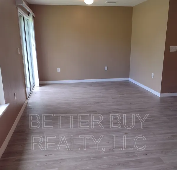 49 Brunswick Ln #B — Photo 17
