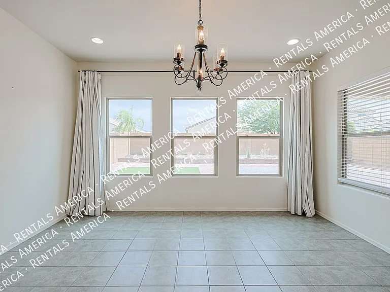 25951 W Tonto Ln — Photo 12