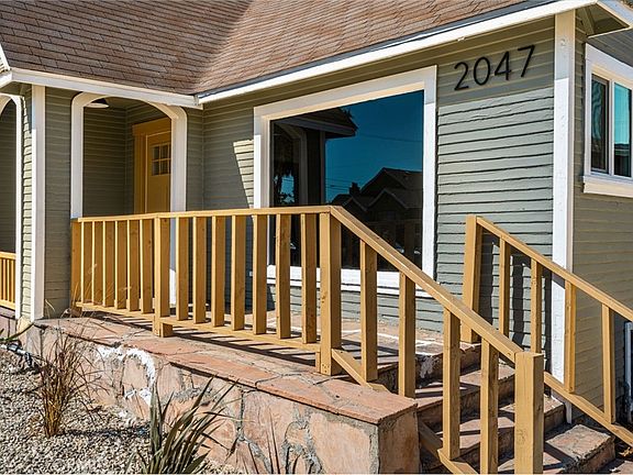 3rd image of 2047 W 78th Pl