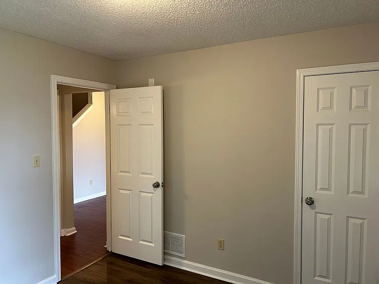 7311 Madelyn Cv — Photo 14