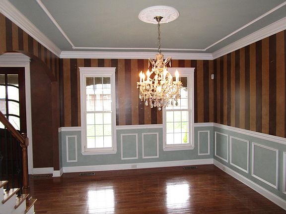 4th image of 1912 Pitts Field Ln