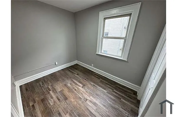Building Photo - 187 Jelliff Ave #2