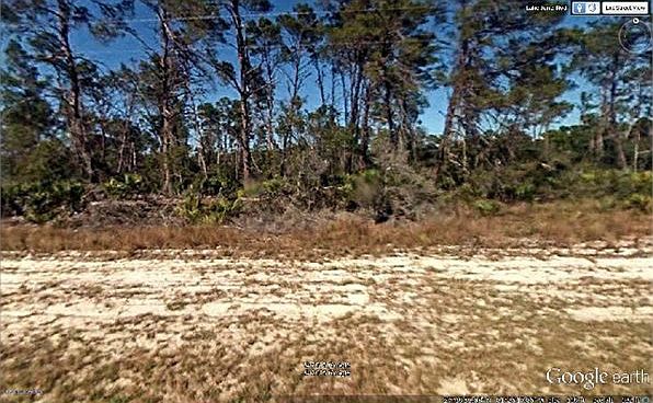 2nd image of 3253 Lake June Blvd