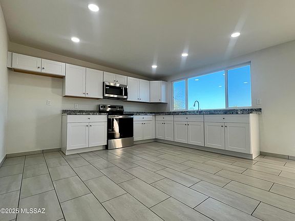 5th image of 6733 S Paseo De Las Aguilas