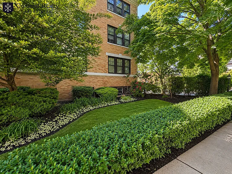 415 Washington St #5 — Photo 40