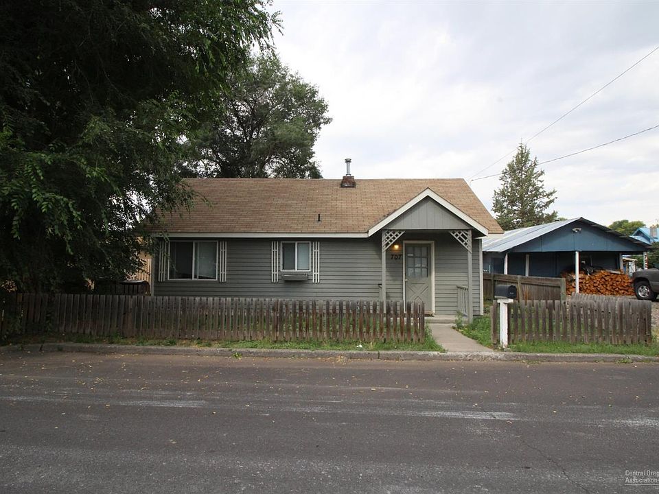 1st image of 707 NE Holly St