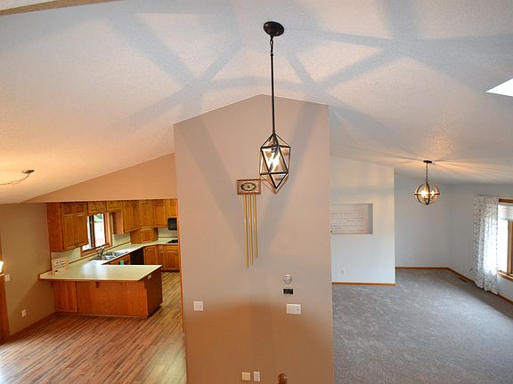 3rd image of 1808 Montego Dr