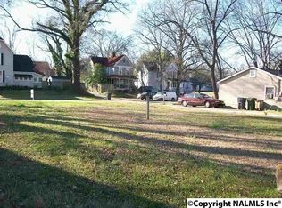 208 4th Ave SW, Decatur, AL 35601