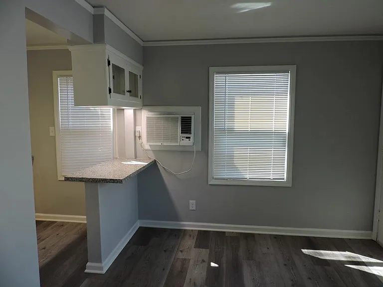 2700 N St #4 — Photo 8