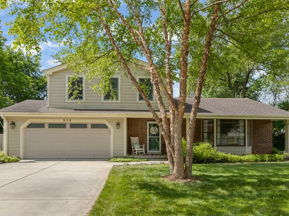 908 Kennebec Ln, Naperville, IL 60563
