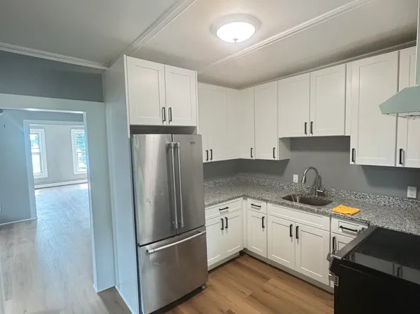 17 Arch Ave #2, Haverhill, MA 01832