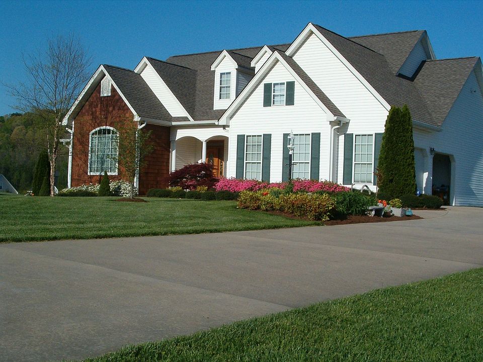 Sam & Lois's house, 2005 