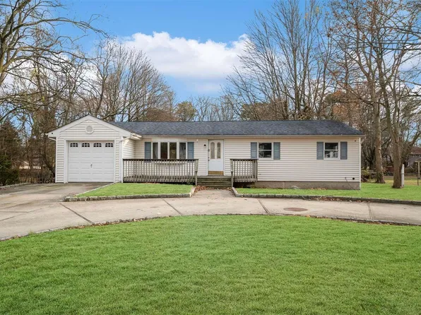 496 Ocean Avenue, Central Islip, NY 11722