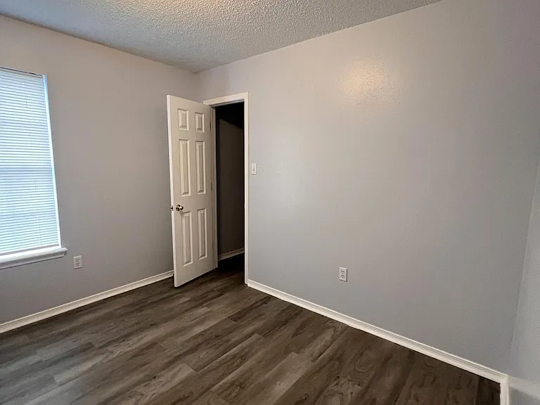 13181 Warren Dr — Photo 10