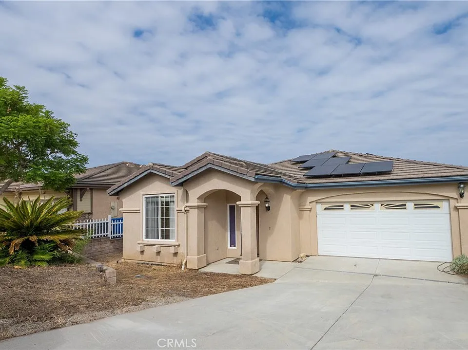 1545 Huckleberry Ln